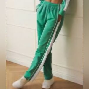 Alo Yoga Racetrack Pant Track Straight Leg Jogger in Lettuce sz XS